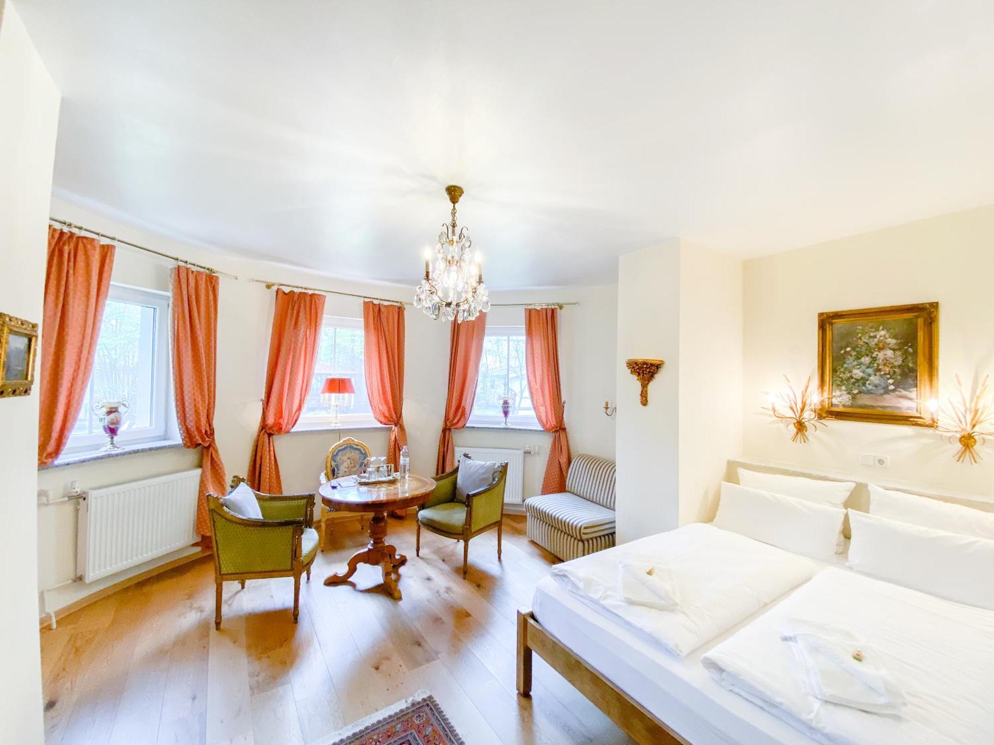 Comfort Triple Room